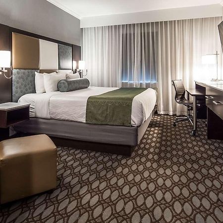 Best Western Premier Nyc Gateway Hotel North Bergen Exterior photo